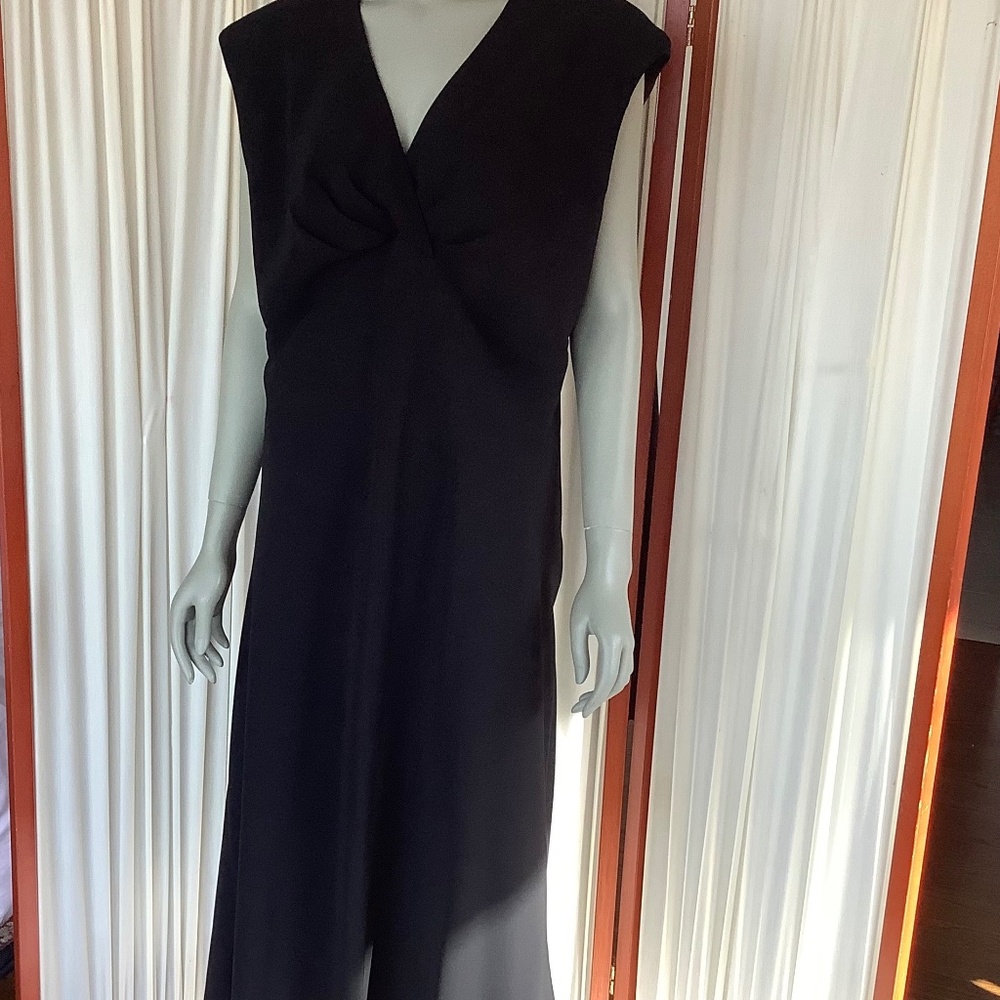 Jones New York Black Sleeveless Midi Dress Ruched V-Neck Flared Hem Size 20W
